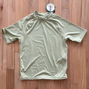 Tsla boys green rashguard size 10